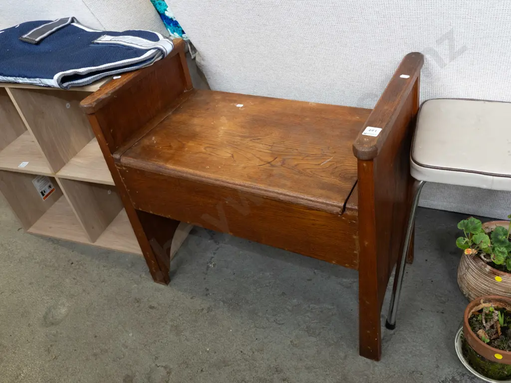oak piano stool Image 1++
