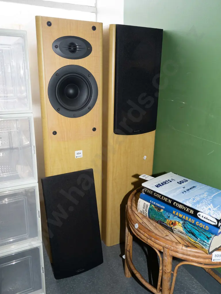 pair of Celestion floor mounted speakers H810 Image 1++