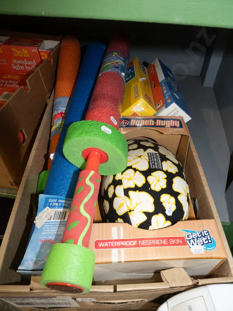 box; Blade Blaster, beach rugby ball etc Image 1++
