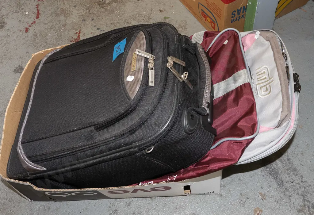 box of bags Image 1++