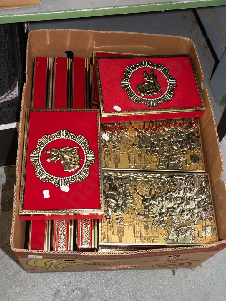 box; storage boxes, tins Image 1++