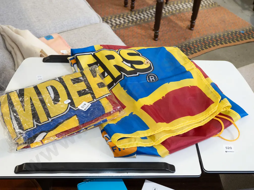 2x Highlanders flags Image 1++