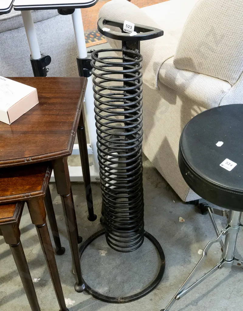 metal CD stand Image 1++