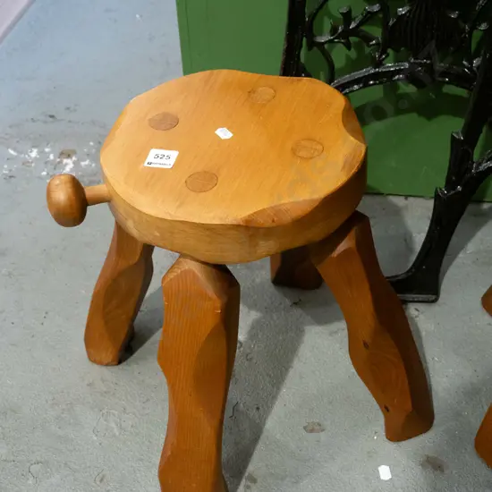 reproduction rimu milking stool