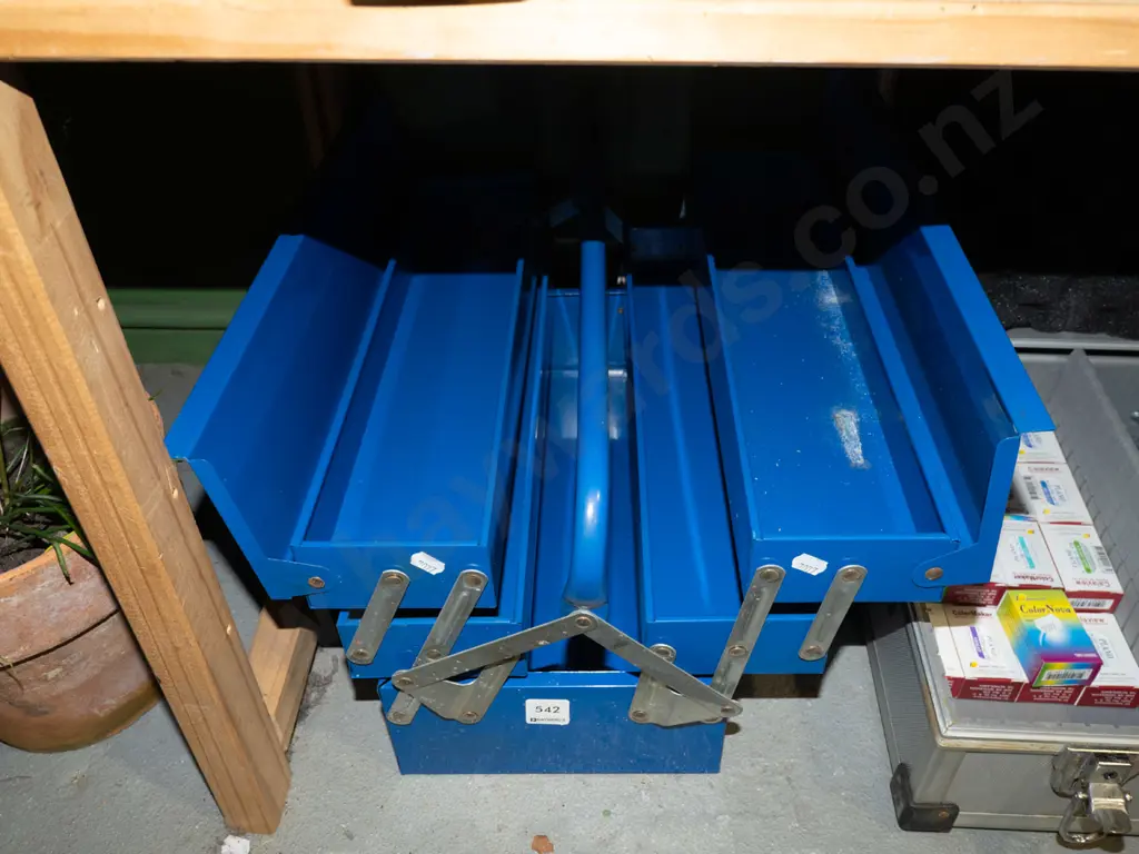 concertina tool box Image 1++