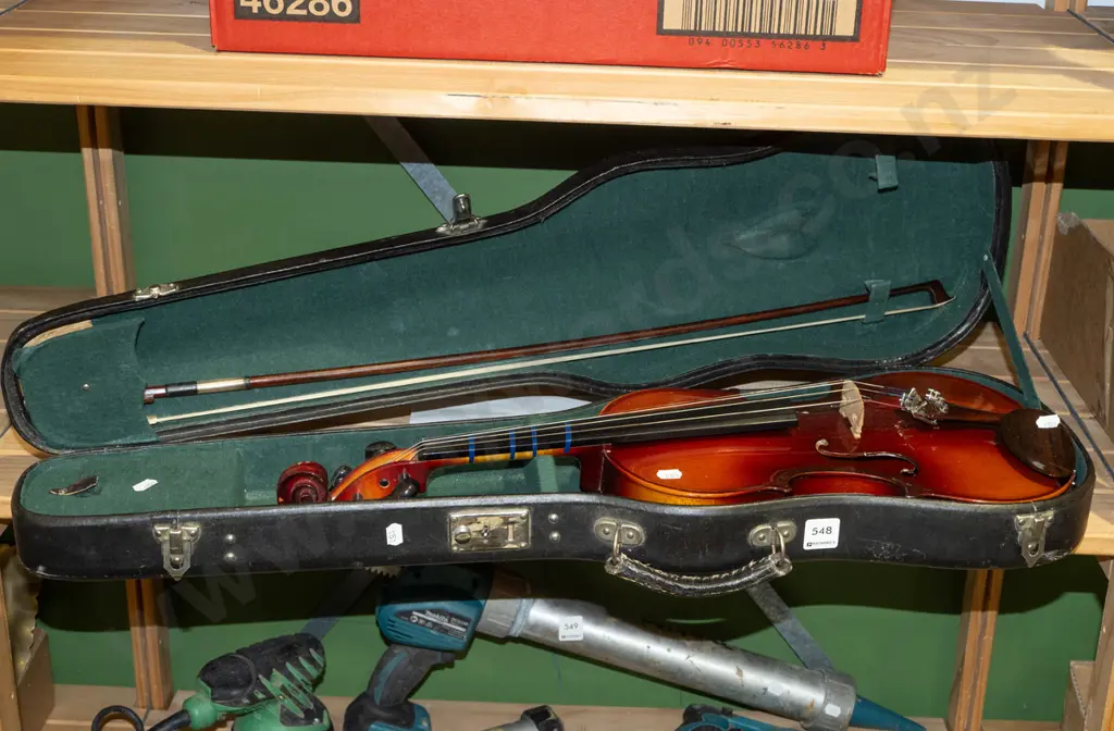 cased violin and bow Image 1++