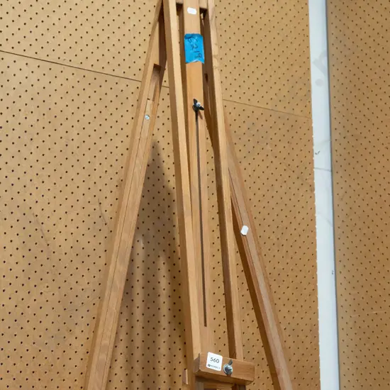 rimu artist's easel