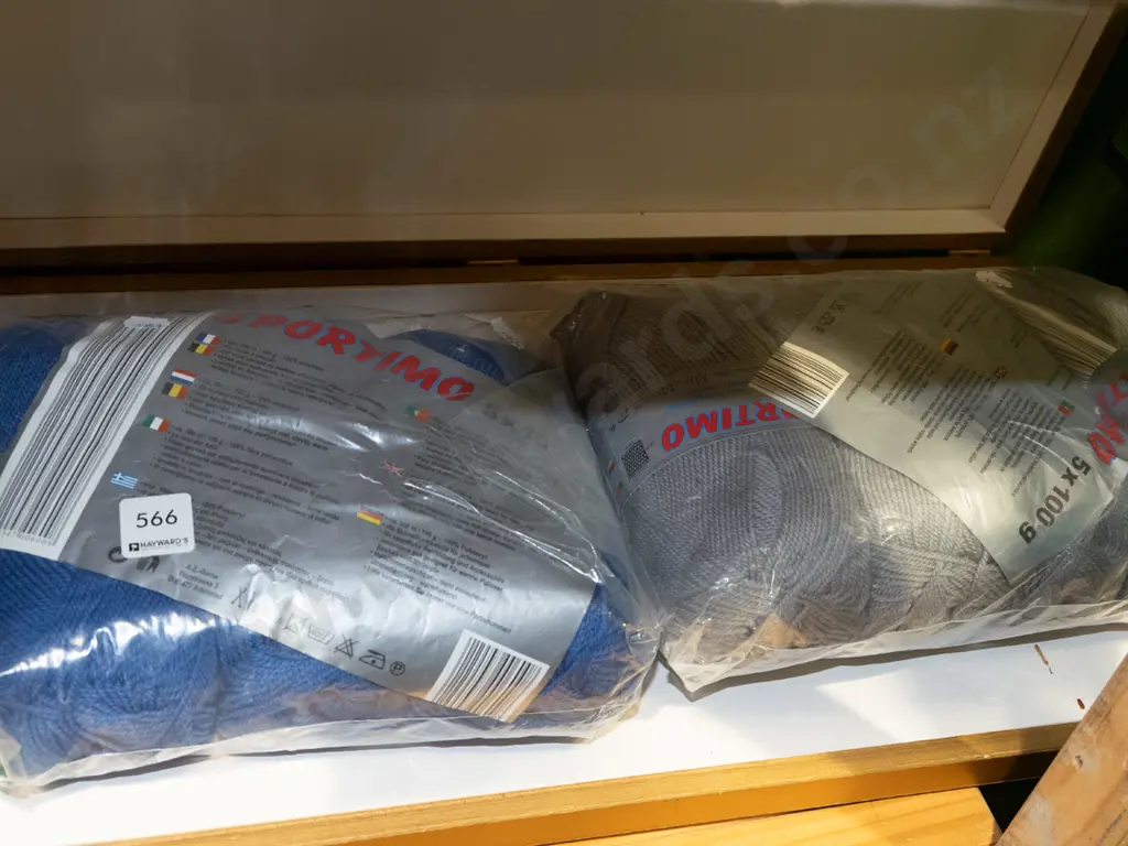 2x bags of knitting yarn Image 1++
