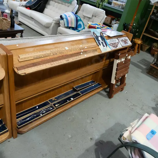 solid rimu ecclesiastical kneeler H860 W850