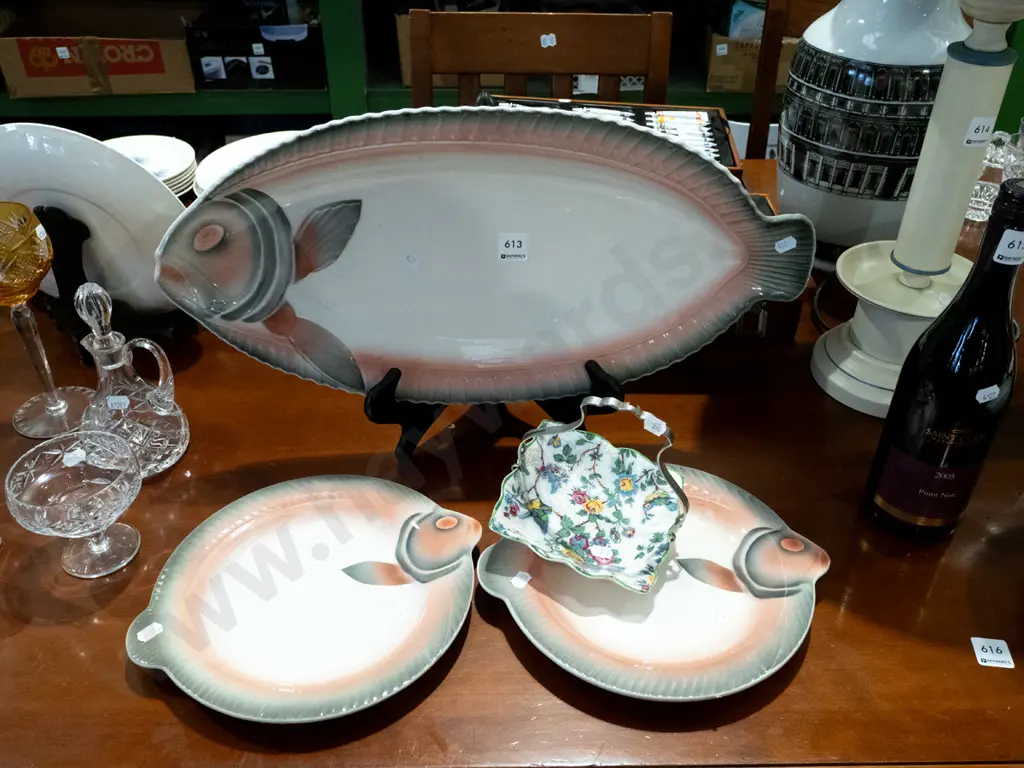 3x French fish themed plates, small ceramic basket Image 1++