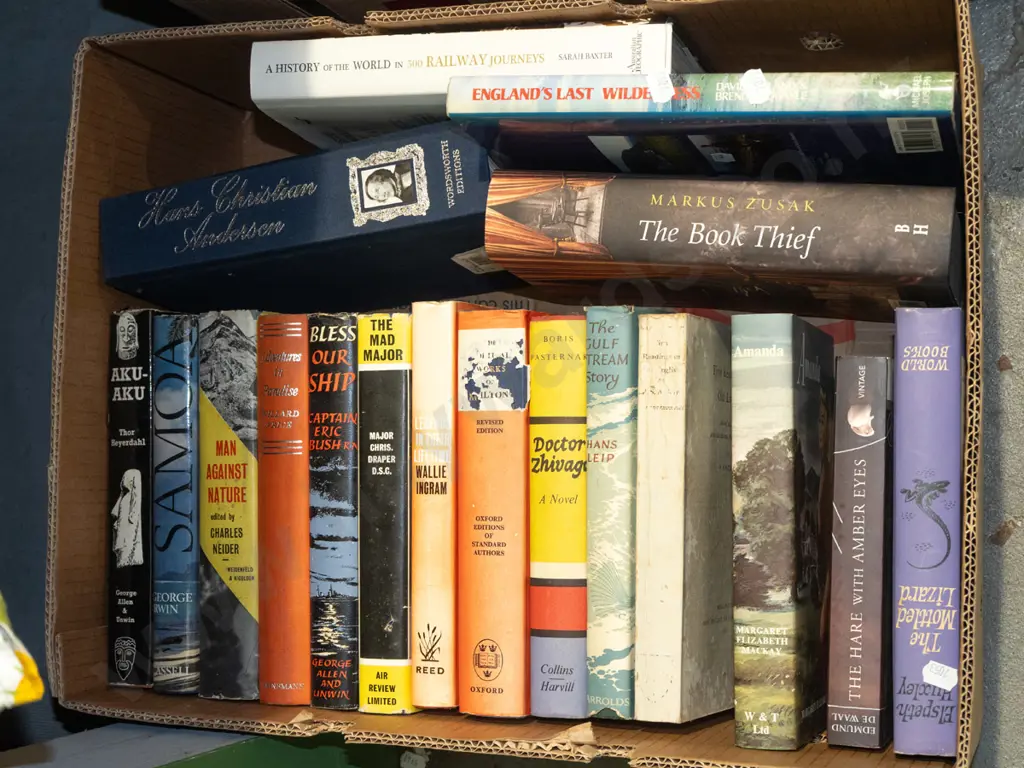 box of books Image 1++