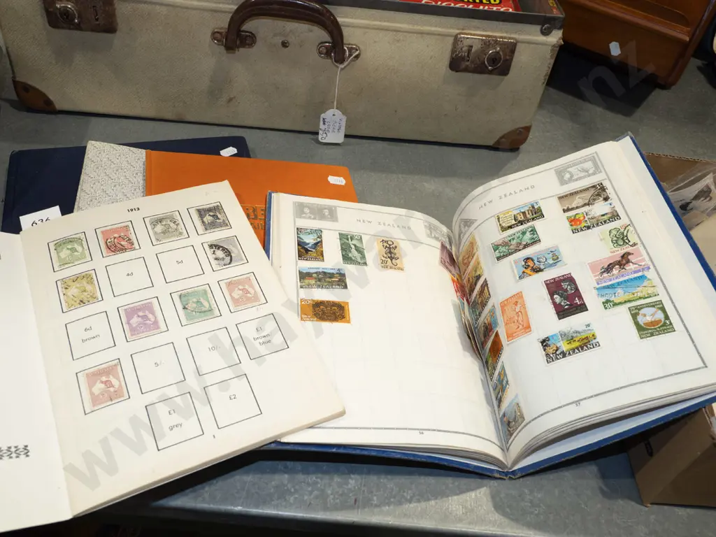 stamp albums Image 1++