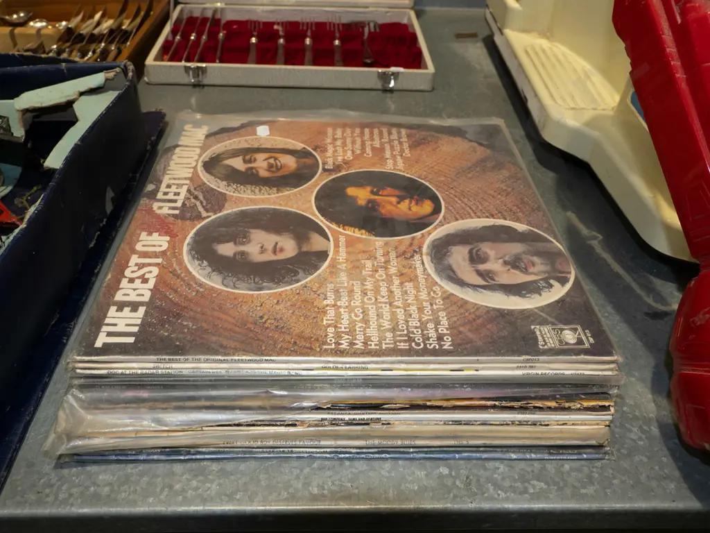 LPs; Fleetwood Mac, Steve Miller etc Image 1++