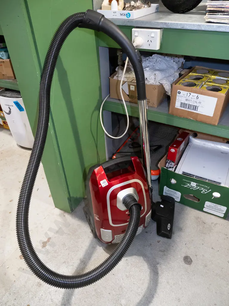 Zipp vacuum cleaner Image 1++