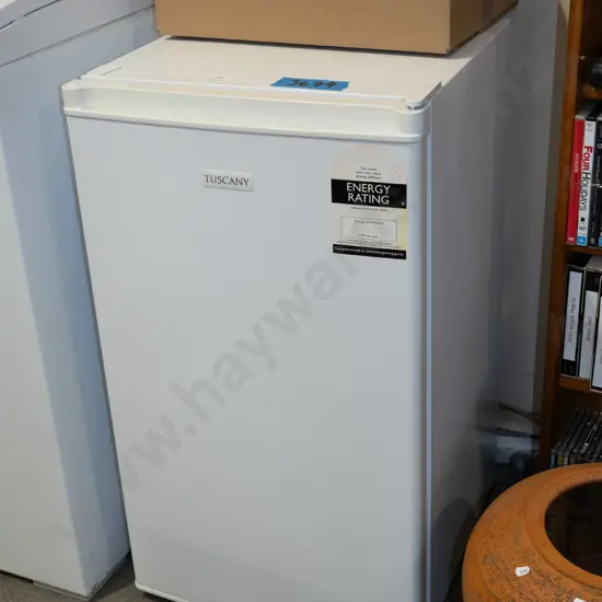 Tuscany underbench freezer