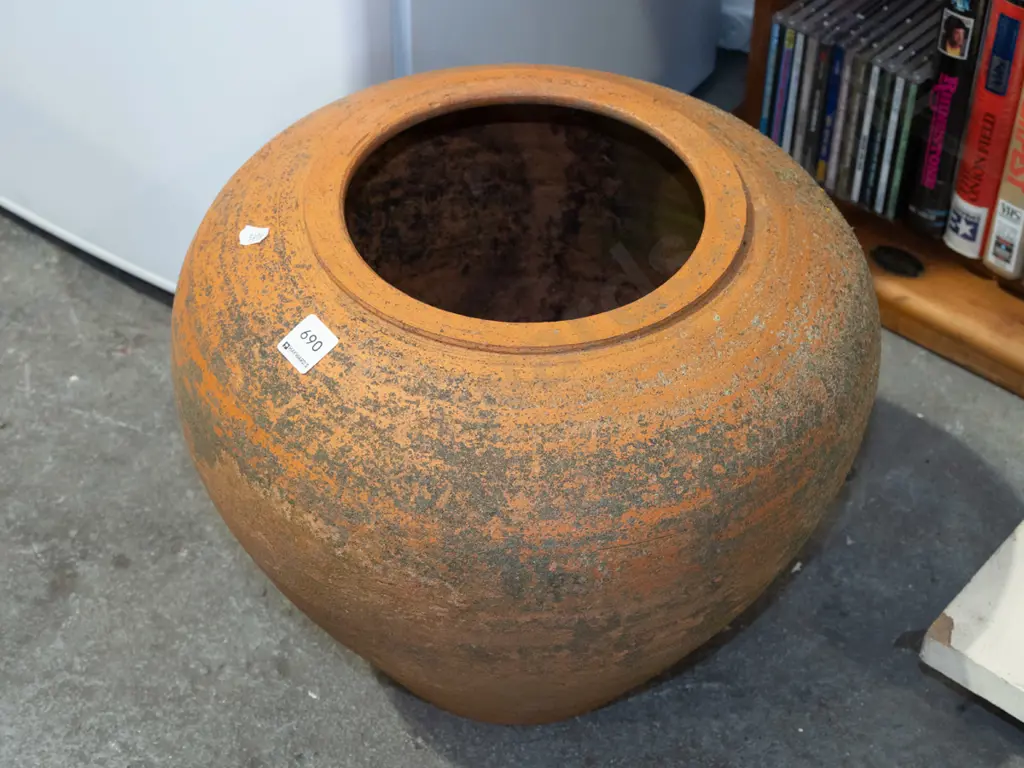 terracotta garden planter H310 Image 1++