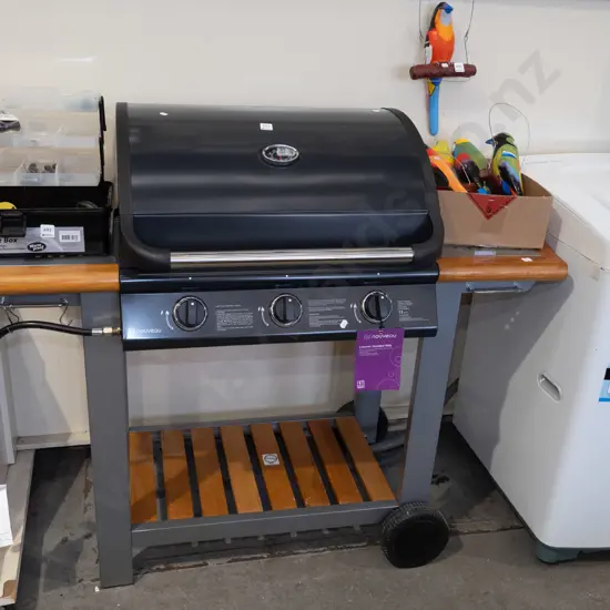 Nouveau as new 3 burner hooded bbq