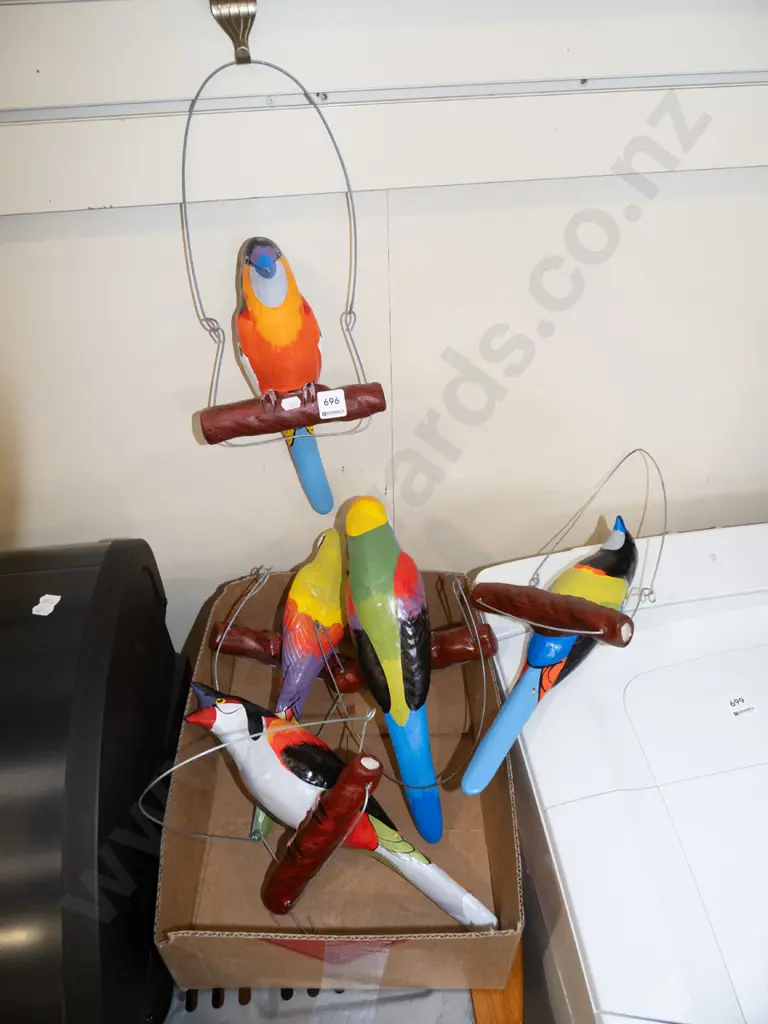 5x ceramic  hanging bird figurines Image 1++