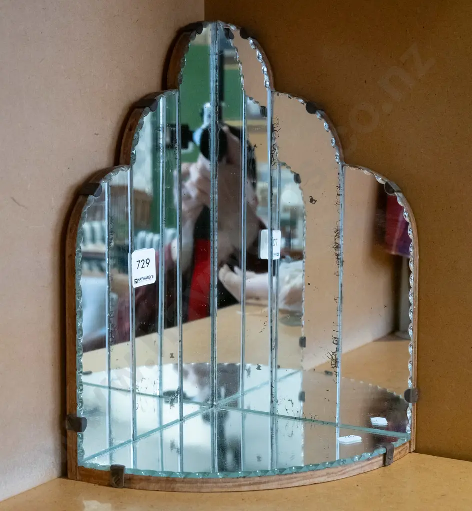 wall mounted corner mirror shelves - silvering Image 1++