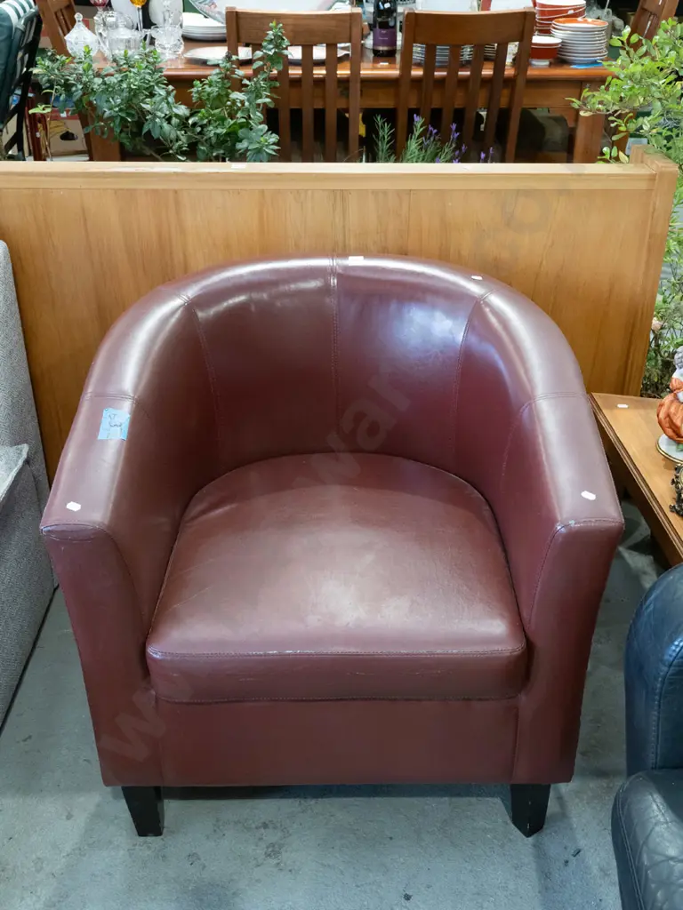 burgundy vinyl tub chair Image 1++