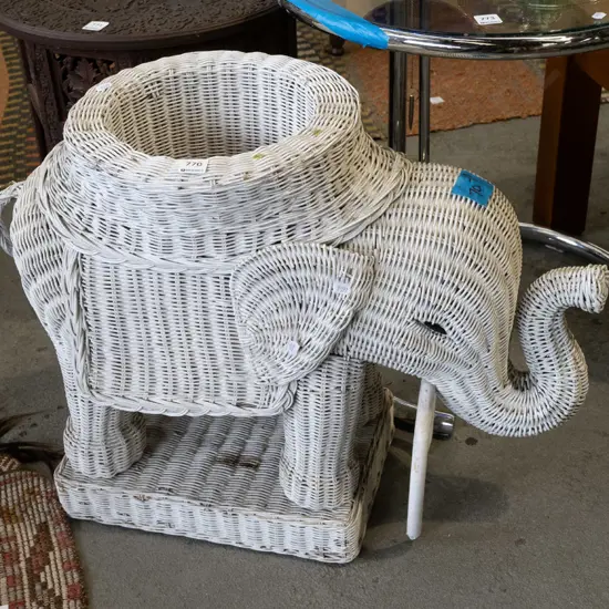 woven cane elephant jardiniere stand H510