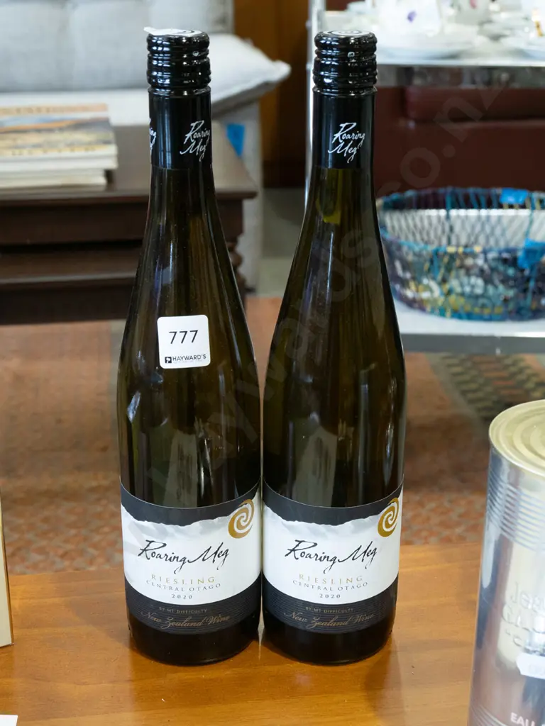2x Roaring Meg riesling 2020 Image 1++