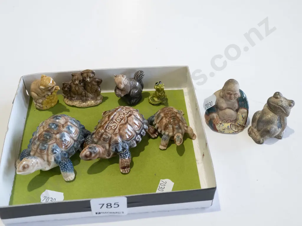 box; Wade Whimsie turtles etc  Image 1++