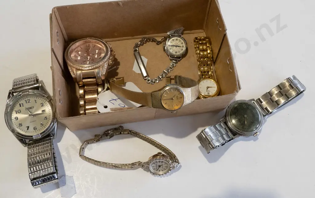 box of wristwatches Image 1++