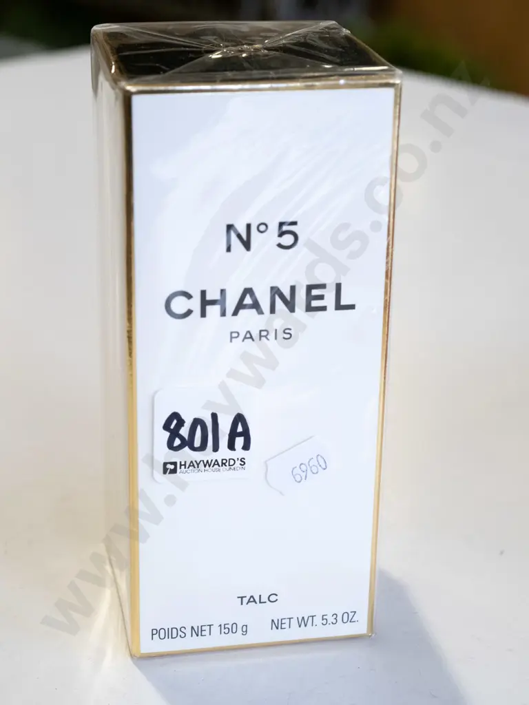 sealed boxed Chanel No. 5 talc 150g Image 1++