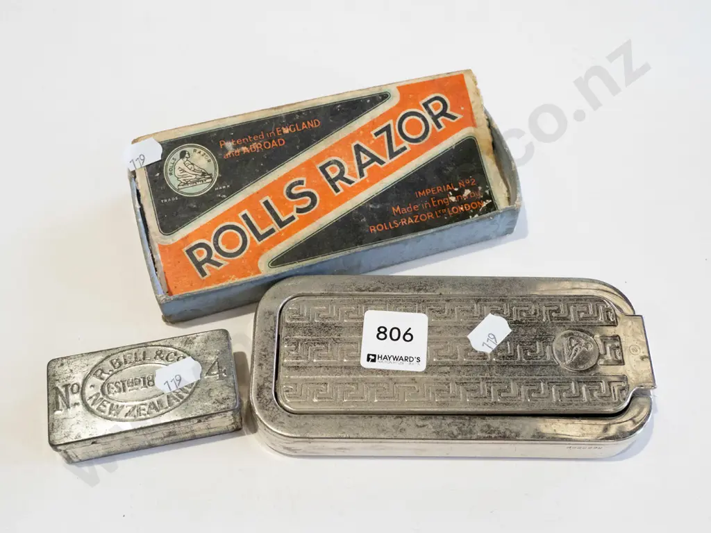 vintage Rolls Razor & tin of matches Image 1++
