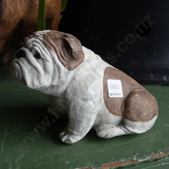 cast concrete garden ornament - bulldog L200
