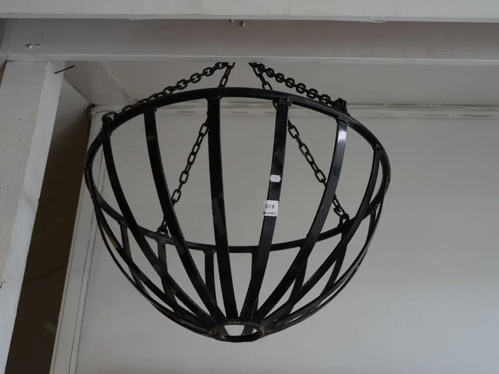 large metal hanging basket Diam600 Image 1++