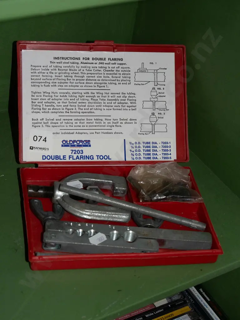 cased double flaring tool Image 1++