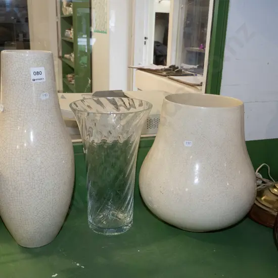 2x ceramic, 1x glass vases Tallest H390
