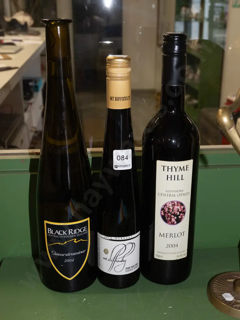 Thyme Hill merlot 2004, Mt Difficulty pinot gris 2006, Blueridge Gewürztraminer  2002 Image 1++