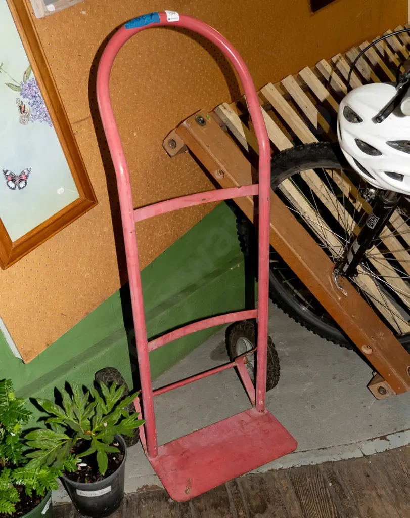 red sack barrow Image 1++