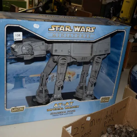 box; Star War AT/AT Imperial Walker H360