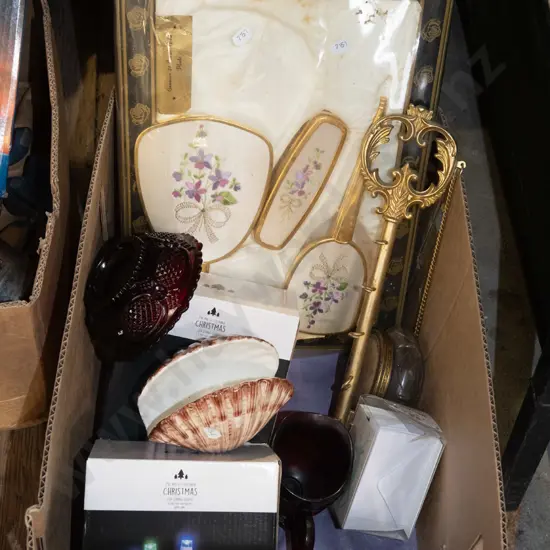 box; dressing table set, key ring etc