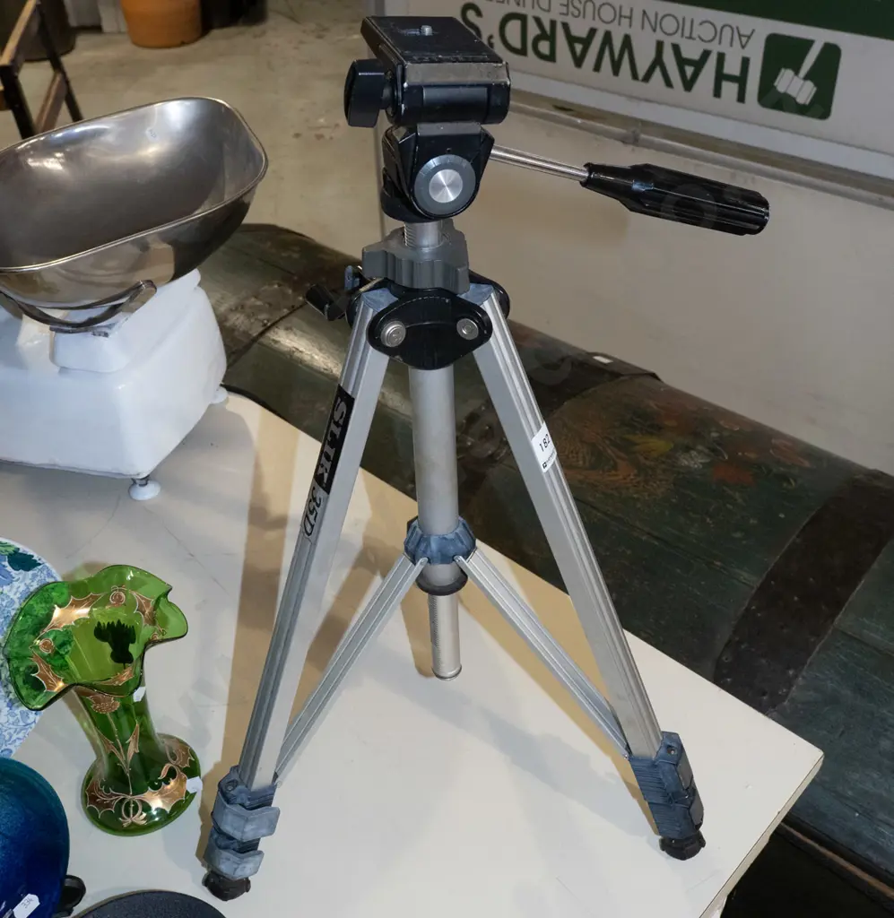 Slik 35D camera tripod Image 1++