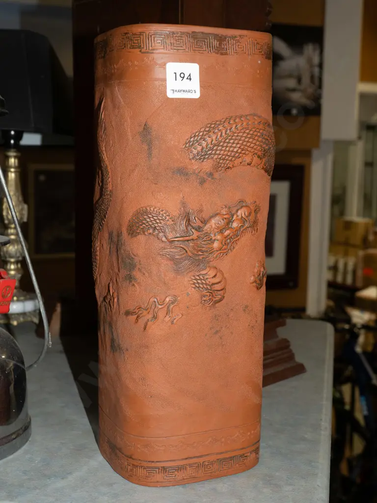 terracotta Asian dragon vase H350 Image 1++