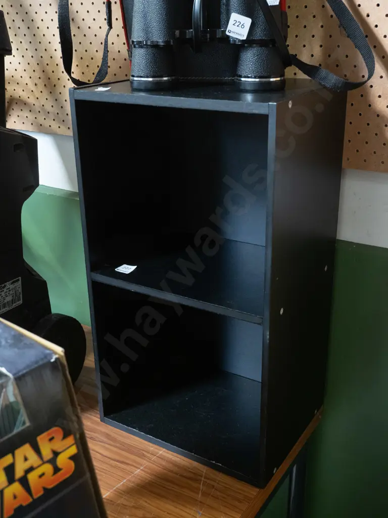 small painted shelves H540 Image 1++