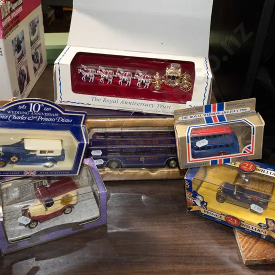 6x boxed vehicles - royal memorabilia including coronation carriage and horses