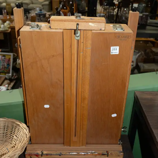 artist's box/easel
