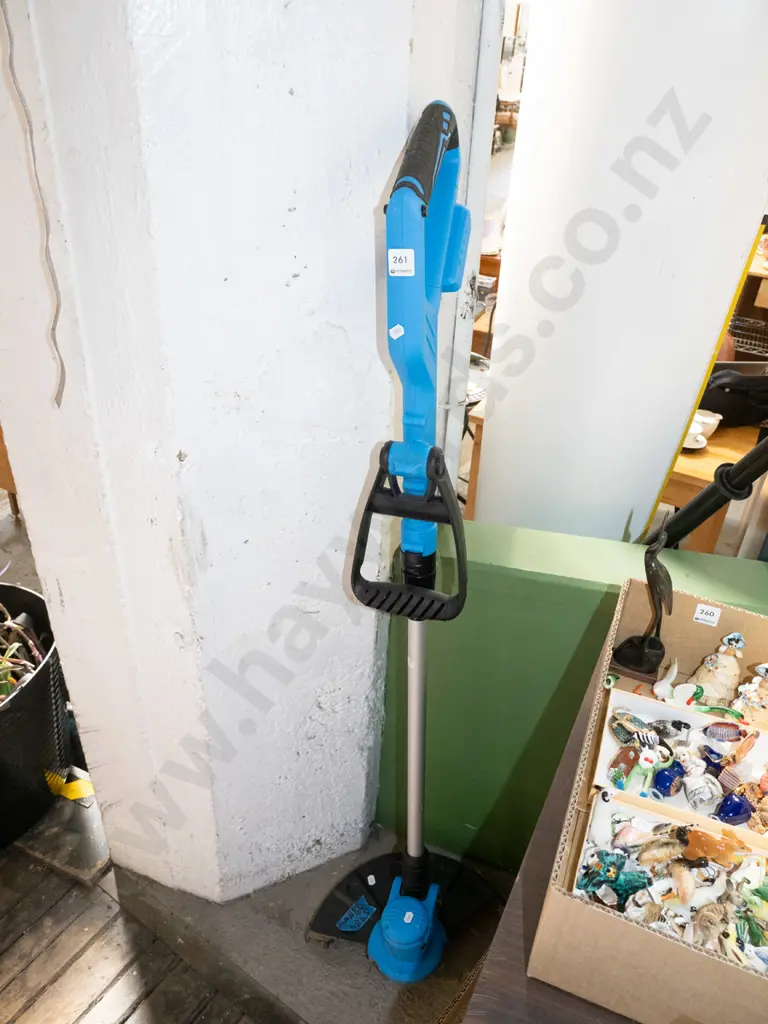 Nordic battery powered line trimmer - no battery Image 1++