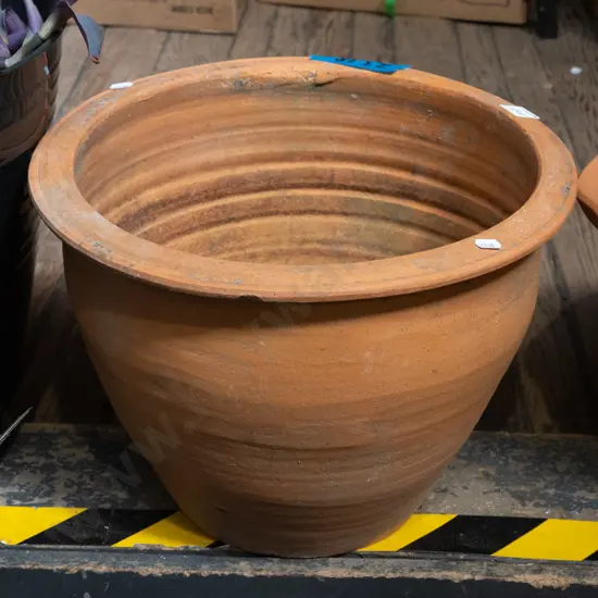 terracotta planter H300