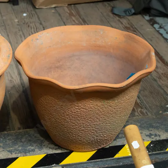 terracotta planter H240