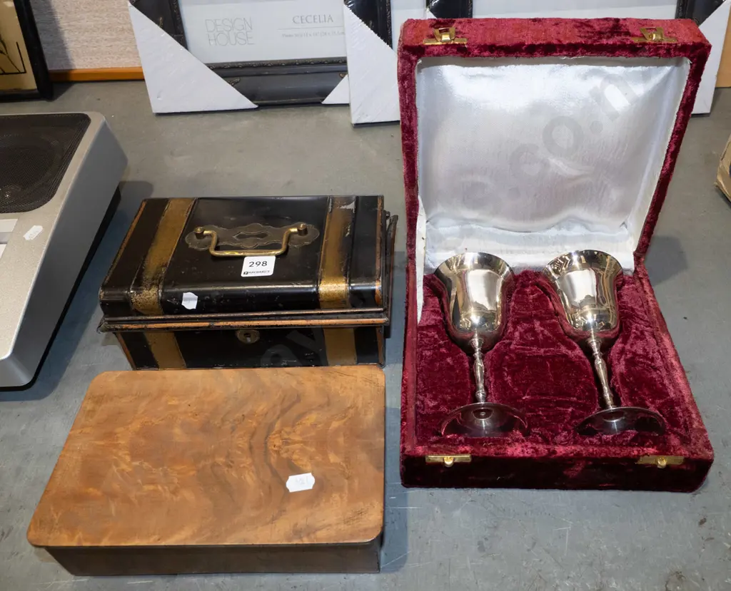 trinket box, cash box - faults, 2x goblets Image 1++