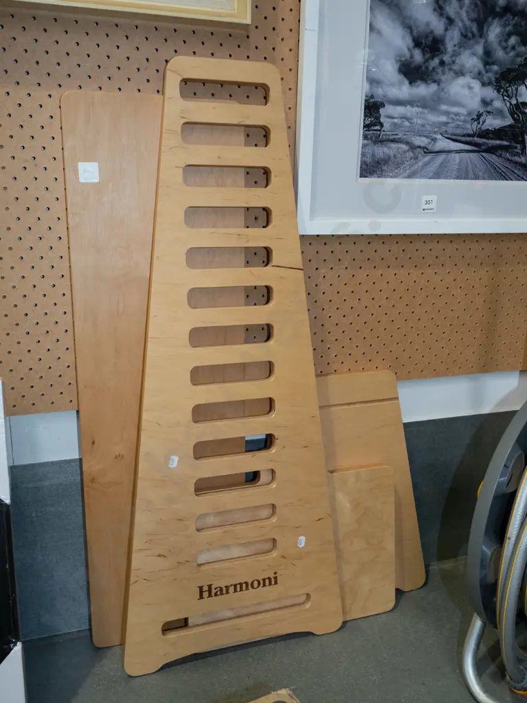 Harmoni standing desk converter Image 1++
