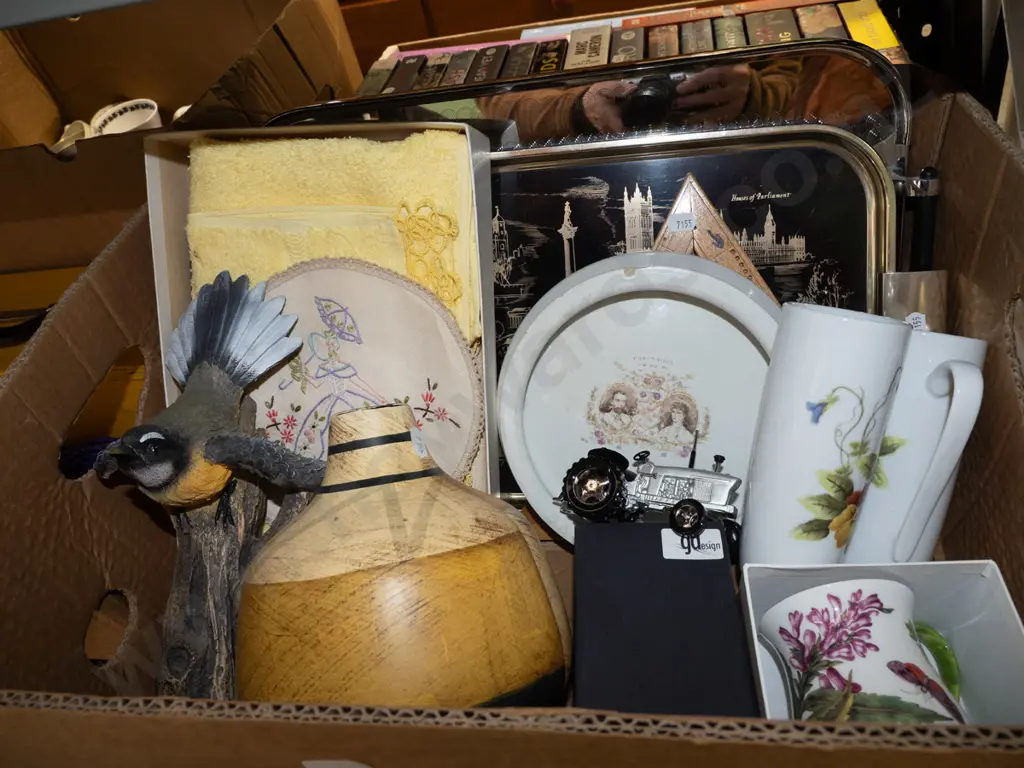 box; bird figurines, trays, baby bowl etc Image 1++