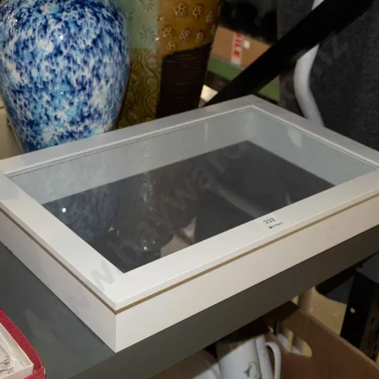 Ikea wall mounted display cabinet H470 W300